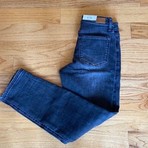 NWT Judy Blue Boyfriend fit mid-rise Jeans Size 24 or 0 in Judy Blue